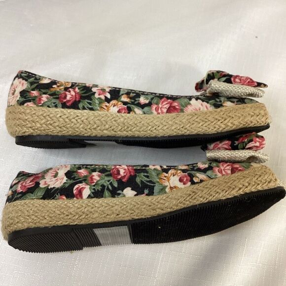 Fab Kickz Girls Black/Floral Shoe Size 10 - Picture 6 of 7